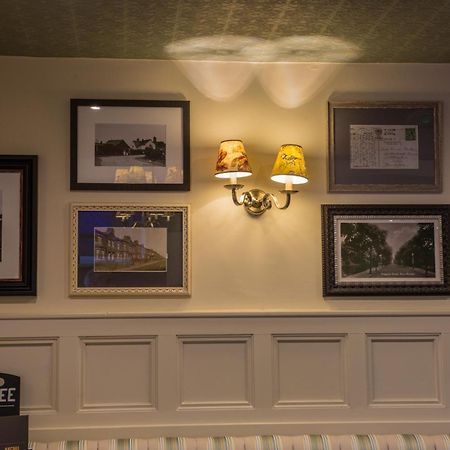 Fairway Inn Манчестър Екстериор снимка